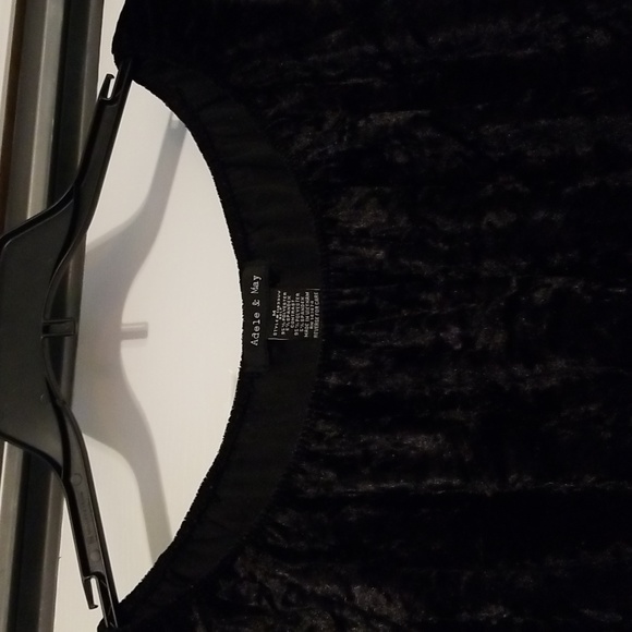 Adele & May top, size M, elbow length sleeve with 3" ruffle - Picture 3 of 6